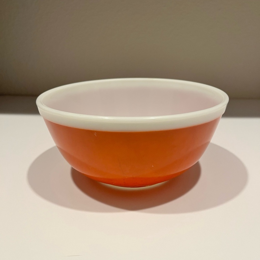 Vintage Pyrex Americana Fall 403 Mixing Bowl